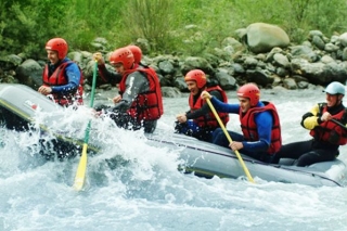  Rafting con amigos 
